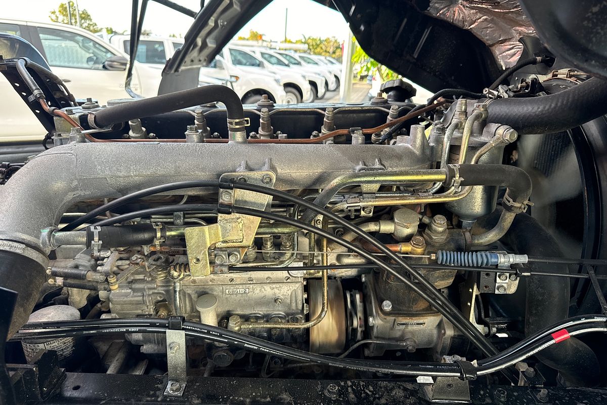 1995 Isuzu FTS DUAL CAB 700