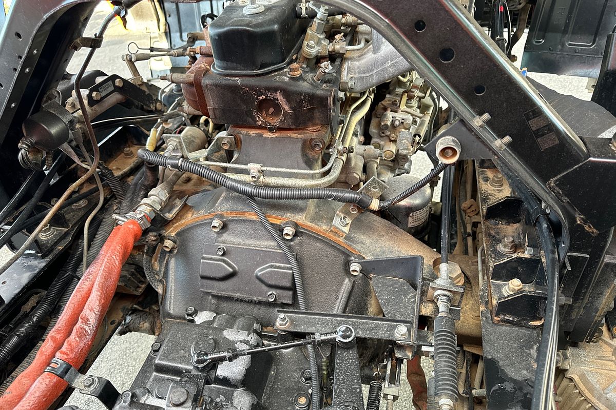1995 Isuzu FTS DUAL CAB 700