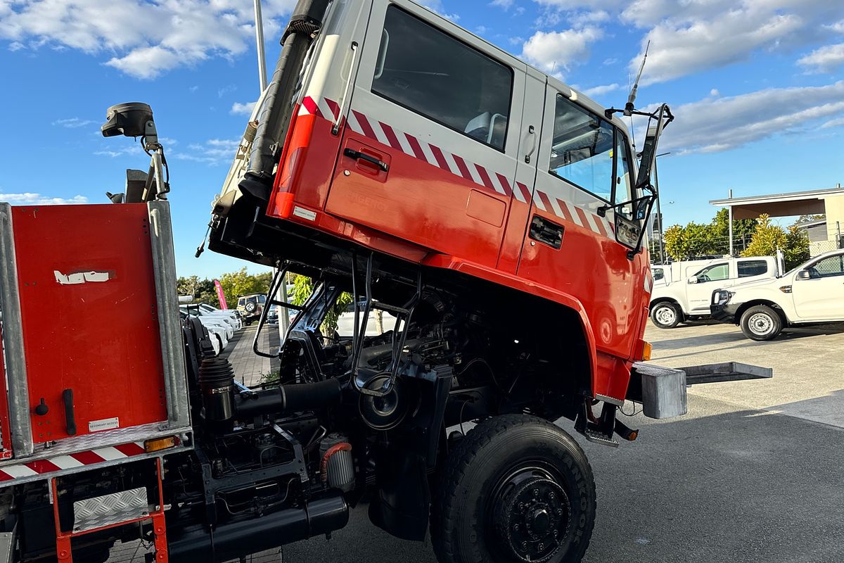 1995 Isuzu FTS DUAL CAB 700
