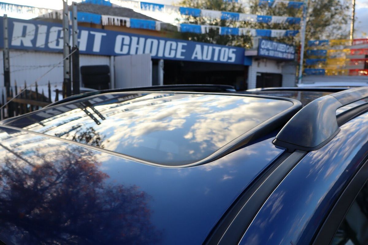 2004 Toyota RAV4 Cruiser ACA23R