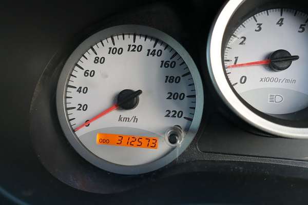 2004 Toyota RAV4 Cruiser ACA23R