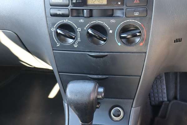2006 Toyota Corolla Conquest ZZE122R