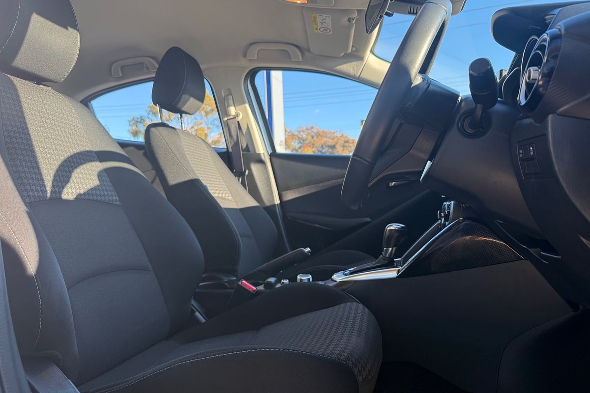 2017 Mazda 2 Maxx DJ Series