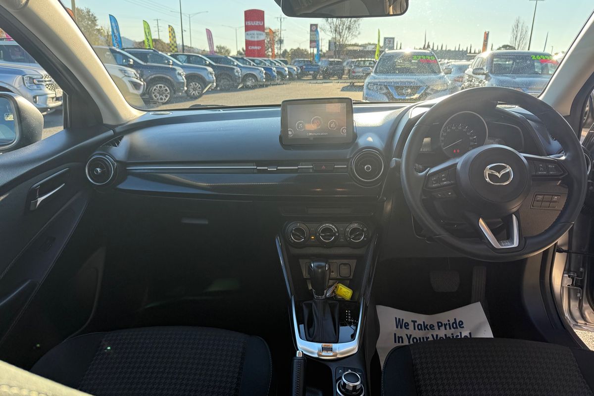 2017 Mazda 2 Maxx DJ Series