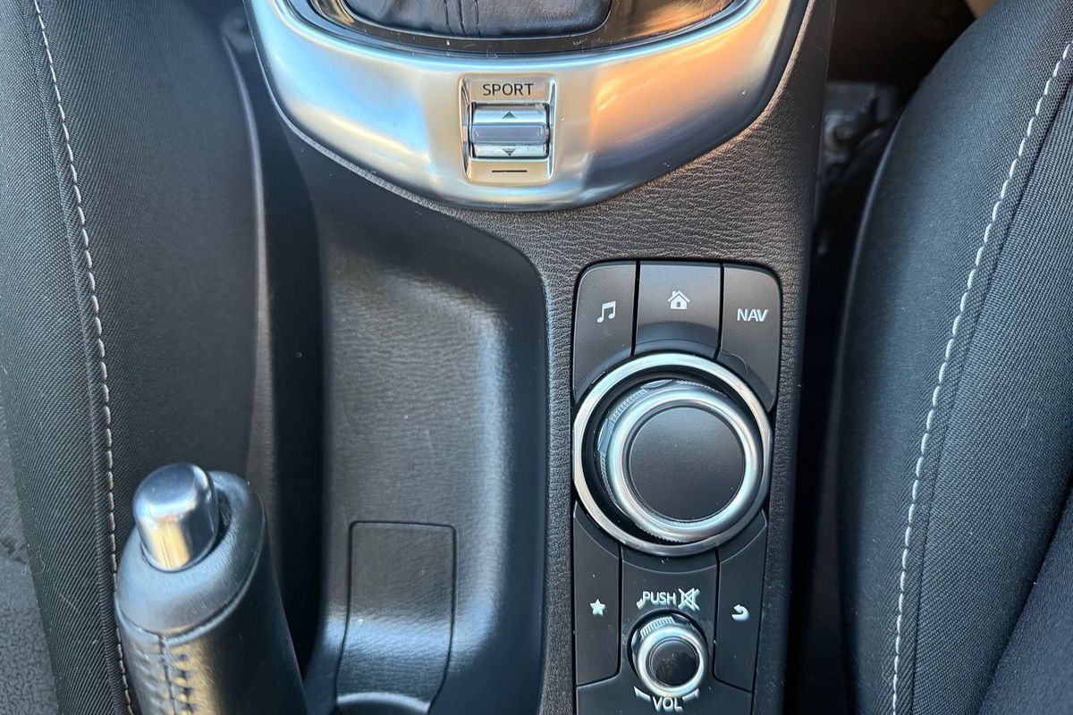 2017 Mazda 2 Maxx DJ Series