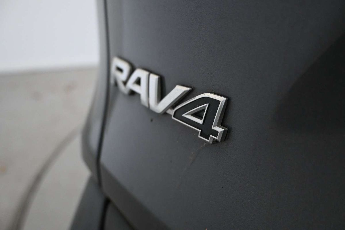 2021 Toyota RAV4 Cruiser AXAH52R