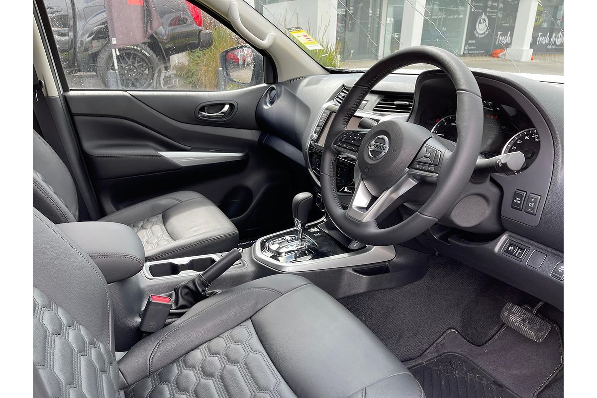 2025 Nissan Navara ST-X D23 4X4
