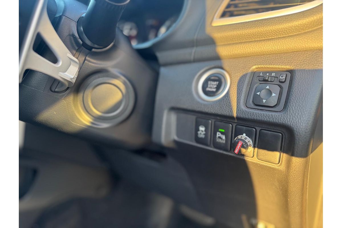 2017 Mitsubishi Pajero Sport GLS QE