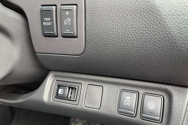 2025 Nissan Navara ST-X D23 4X4