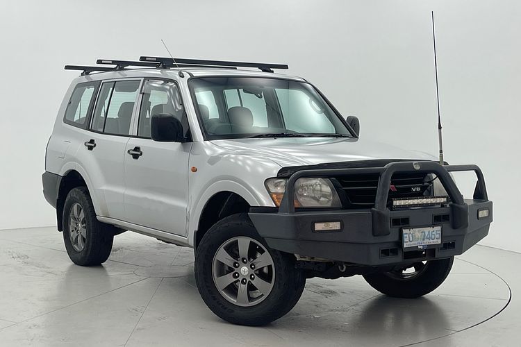 2000 Mitsubishi Pajero Exceed NM