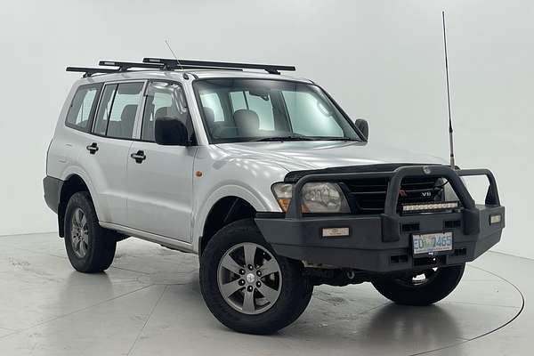 2000 Mitsubishi Pajero Exceed NM
