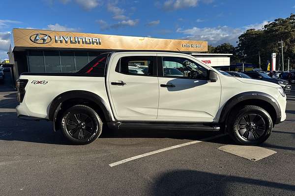 2022 Isuzu D-MAX X-TERRAIN  4X4