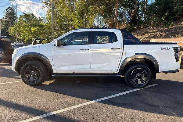 2022 Isuzu D-MAX X-TERRAIN  4X4