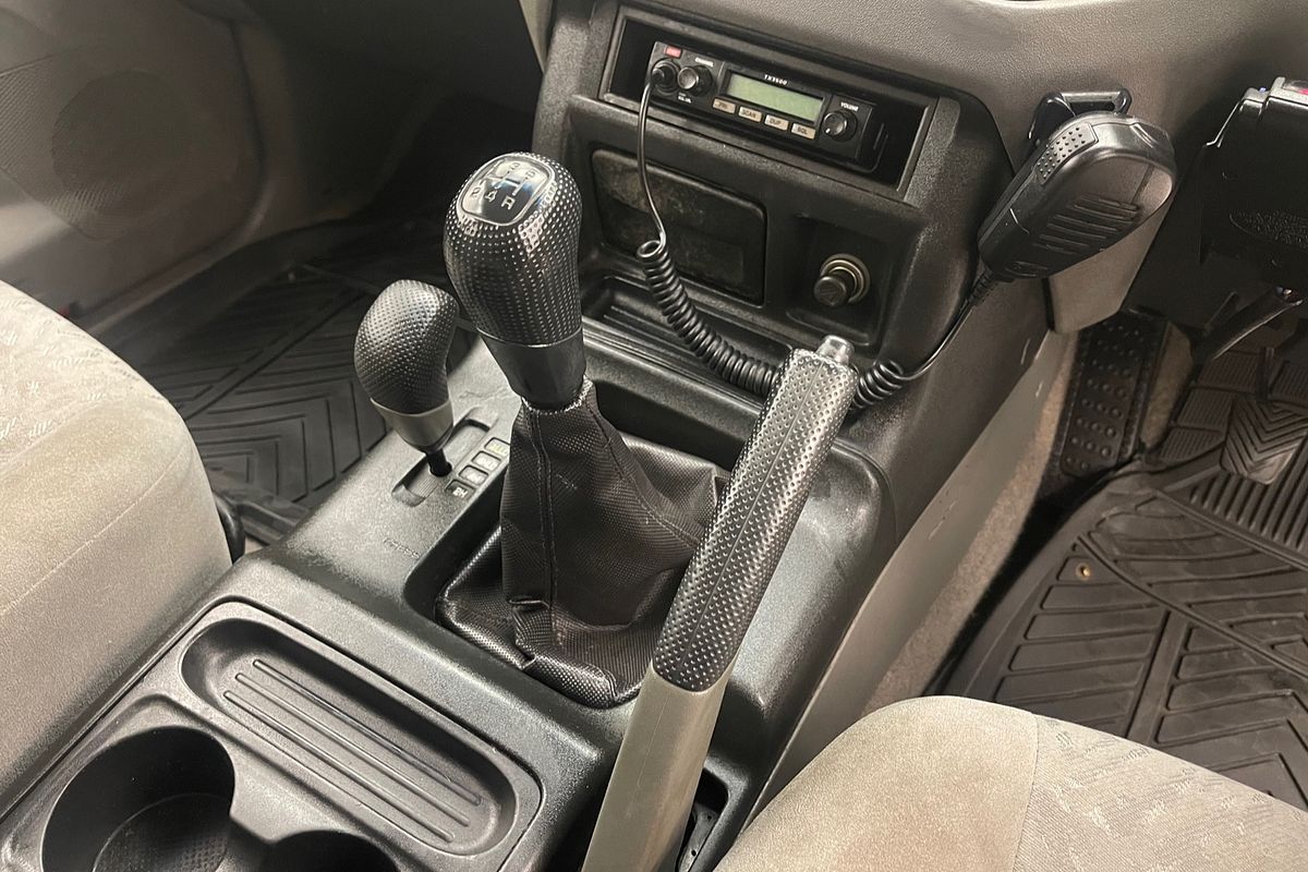 2000 Mitsubishi Pajero Exceed NM