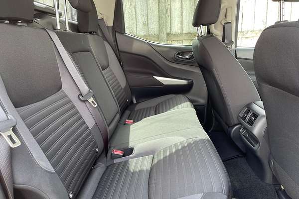 2025 Nissan Navara ST-X D23 4X4