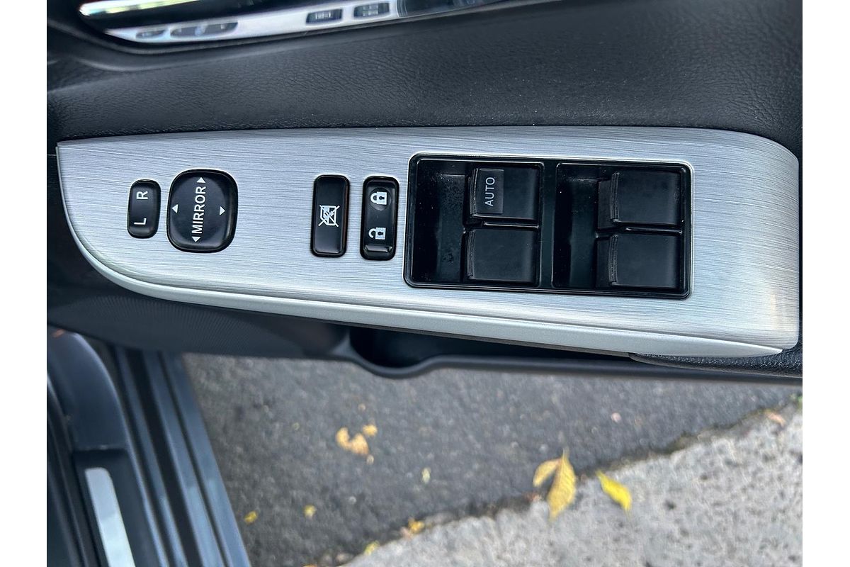 2015 Toyota Camry Atara S ASV50R