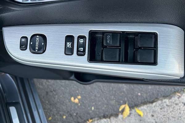 2015 Toyota Camry Atara S ASV50R