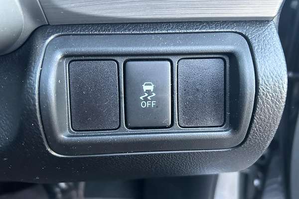 2015 Toyota Camry Atara S ASV50R