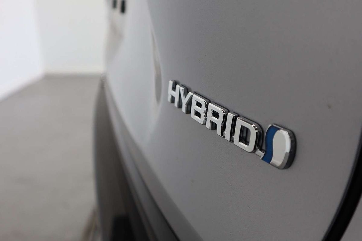 2022 Toyota RAV4 XSE AXAH52R