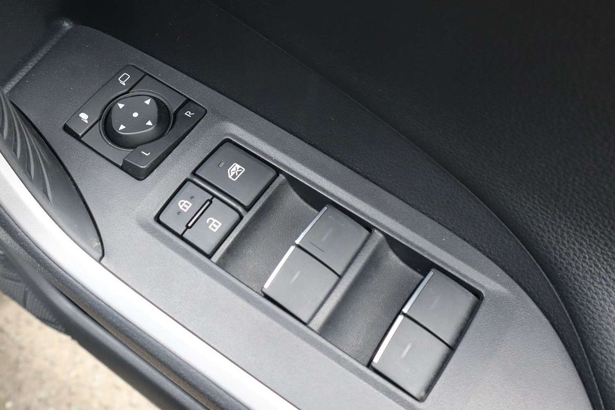 2022 Toyota RAV4 XSE AXAH52R