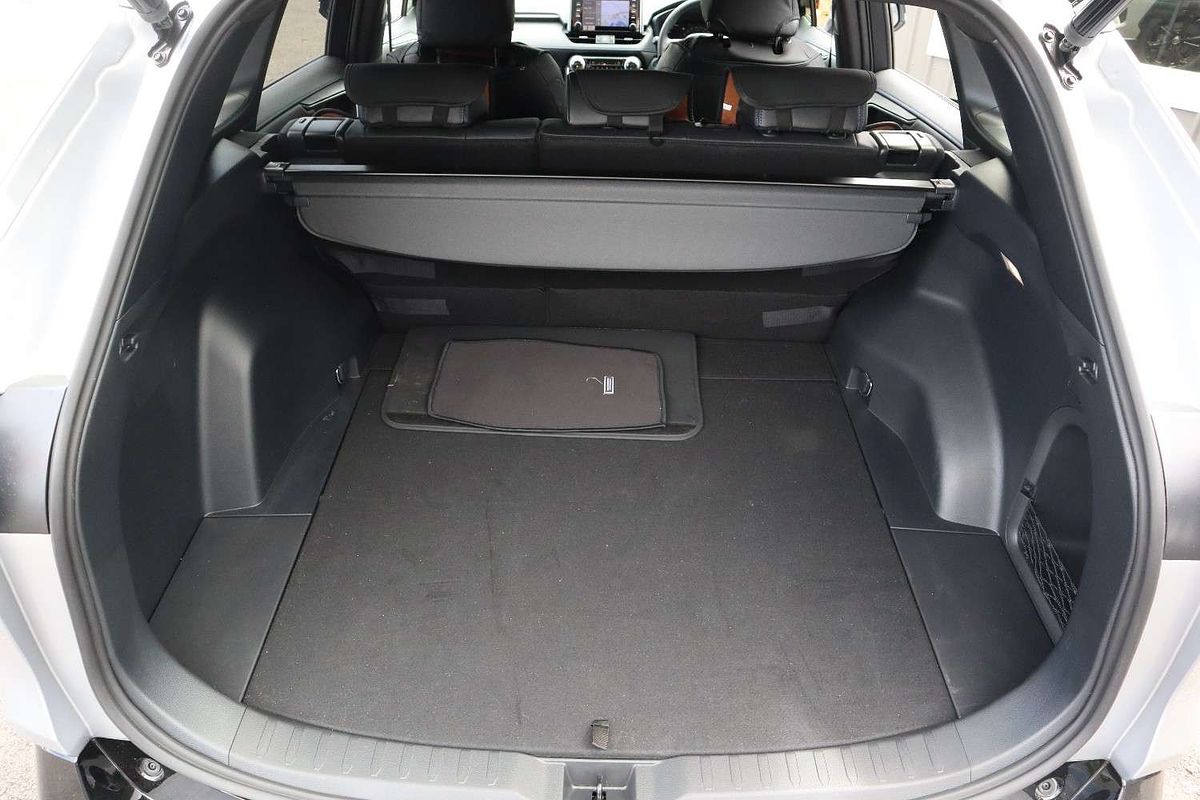 2022 Toyota RAV4 XSE AXAH52R