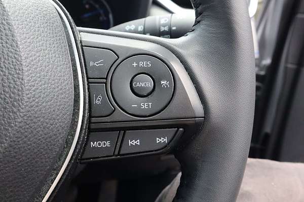 2022 Toyota RAV4 XSE AXAH52R