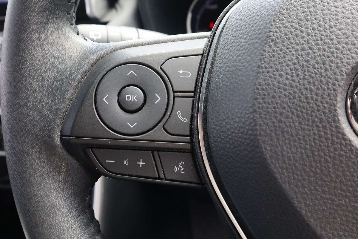 2022 Toyota RAV4 XSE AXAH52R