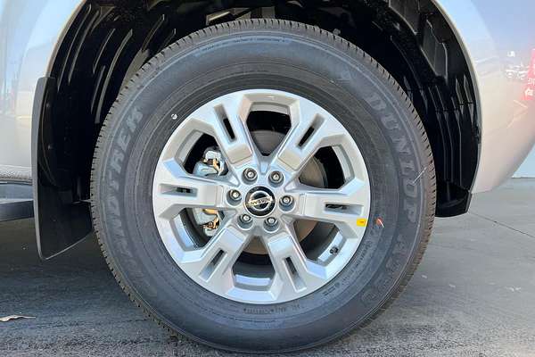 2025 Nissan Navara ST D23 4X4