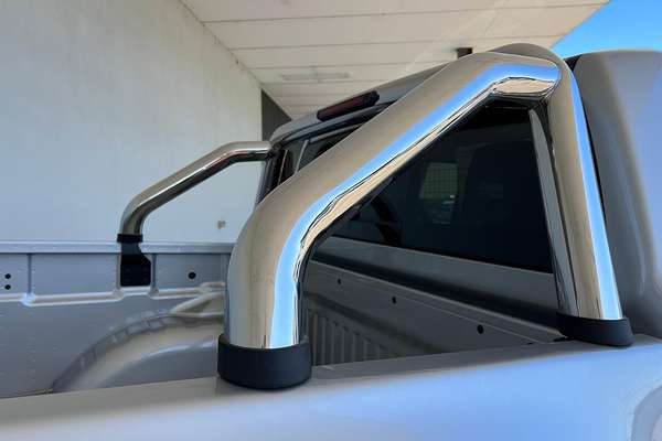 2025 Nissan Navara ST D23 4X4