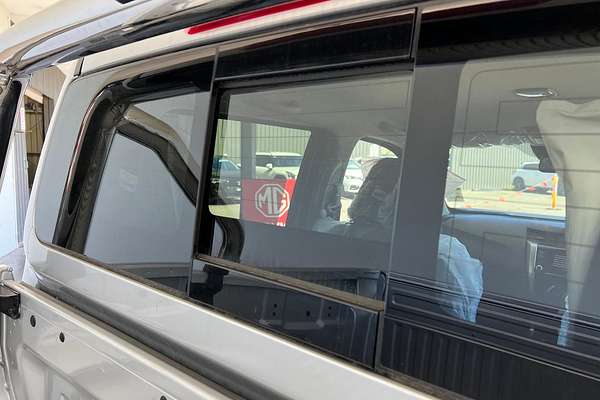 2025 Nissan Navara ST D23 4X4
