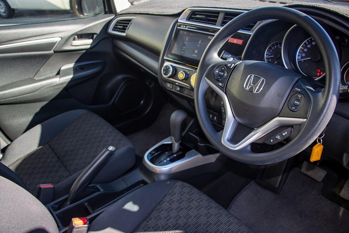 2015 Honda Jazz VTi GF
