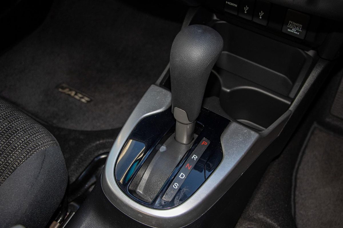 2015 Honda Jazz VTi GF