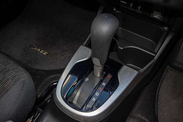 2015 Honda Jazz VTi GF