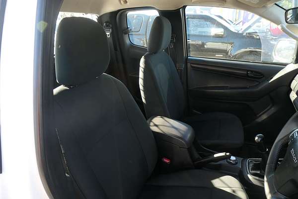 2017 Isuzu D-MAX SX 4X4