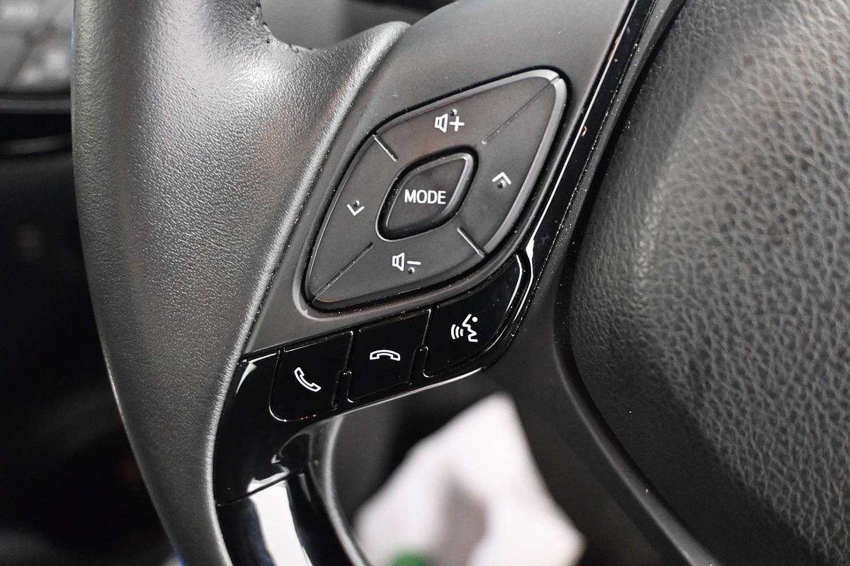 2023 Toyota C-HR GXL NGX10R