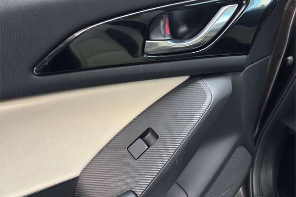 2013 Mazda AXELA Hybrid S L-PKG