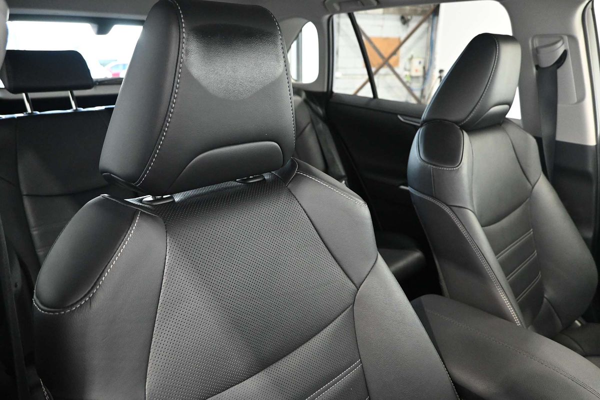 2022 Toyota RAV4 Cruiser AXAH52R