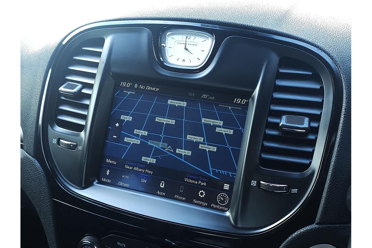 2021 Chrysler 300 SRT Core LX