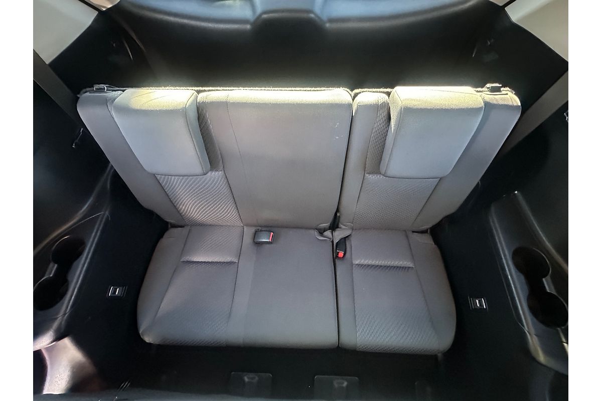 2015 Toyota Kluger GX GSU50R