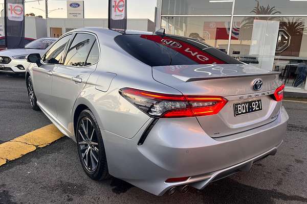 2021 Toyota Camry SL AXVH70R