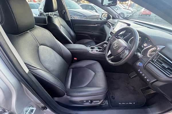 2021 Toyota Camry SL AXVH70R