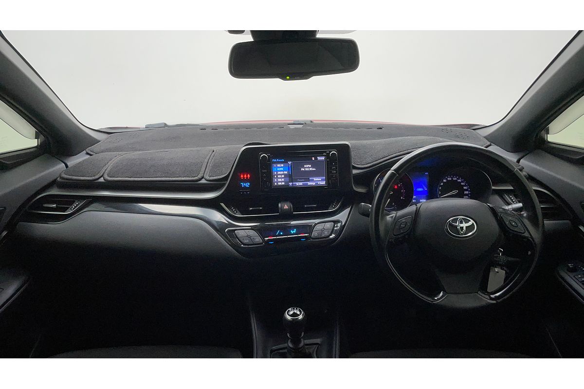 2017 Toyota C-HR NGX10R