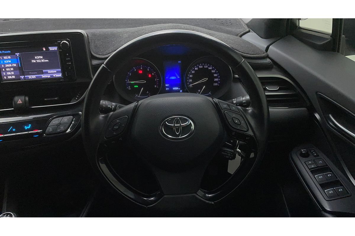 2017 Toyota C-HR NGX10R