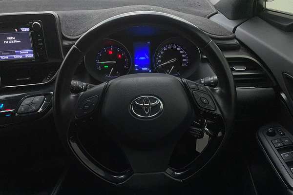 2023 Toyota RAV4 Cruiser AXAH54R