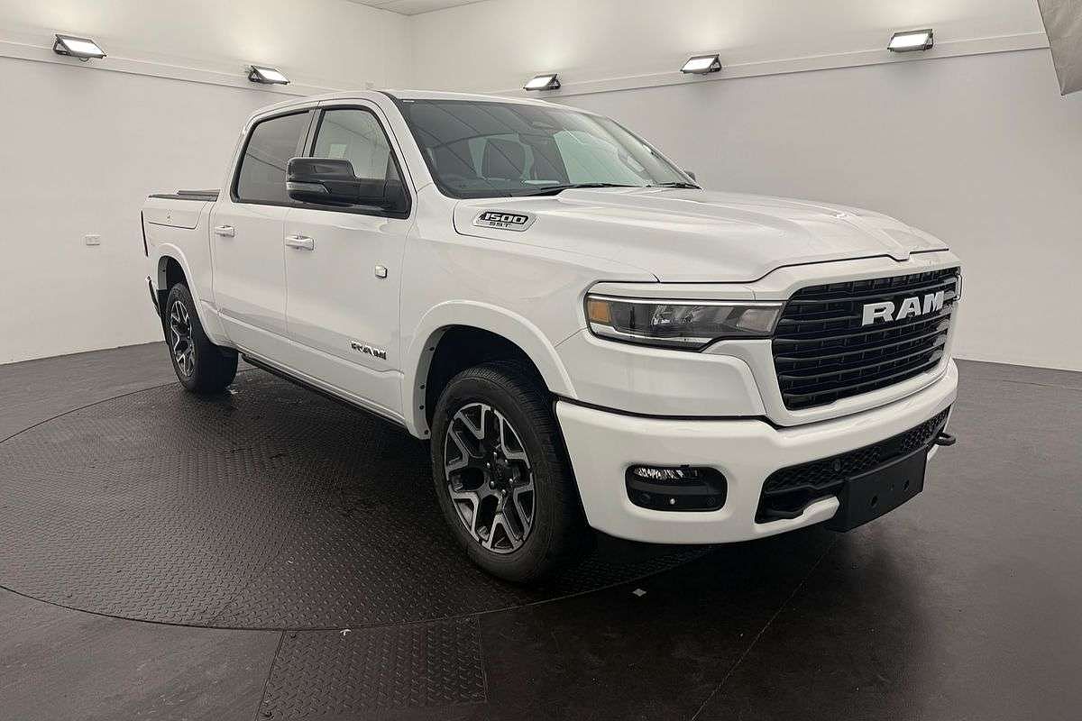 2025 RAM 1500 Laramie Sport Hurricane SO RamBox DT 4X4 SWB
