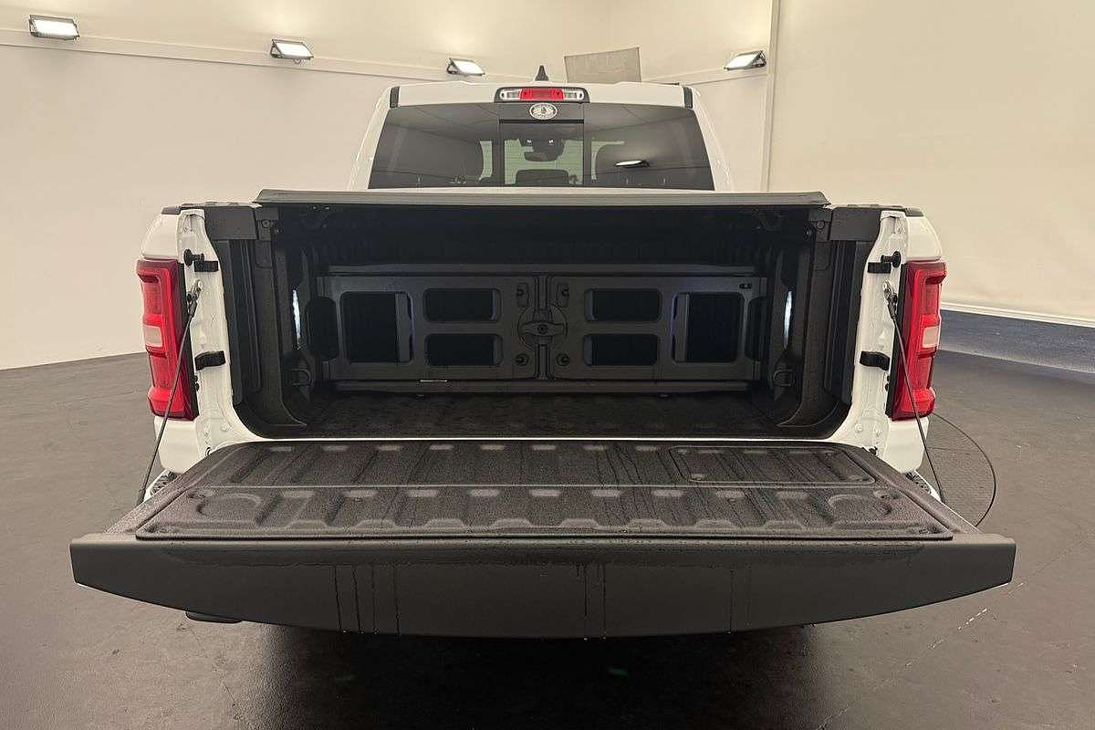 2025 RAM 1500 Laramie Sport Hurricane SO RamBox DT 4X4 SWB