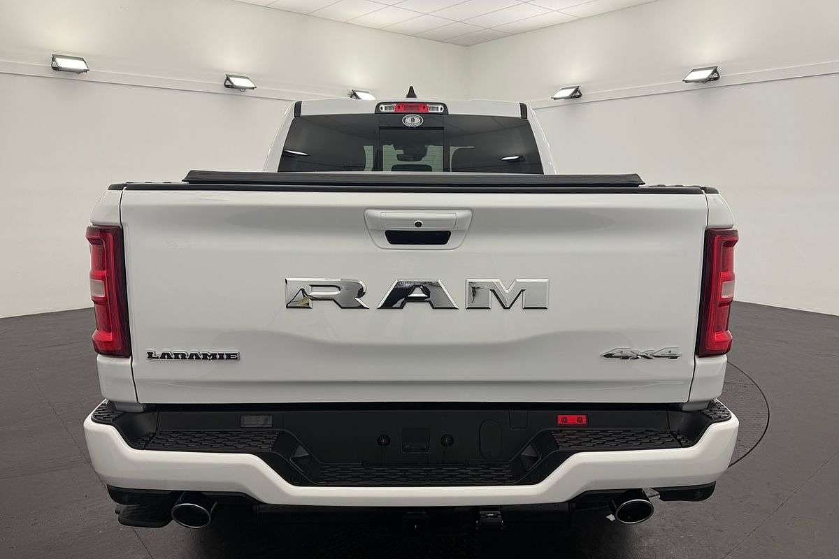 2025 RAM 1500 Laramie Sport Hurricane SO RamBox DT 4X4 SWB