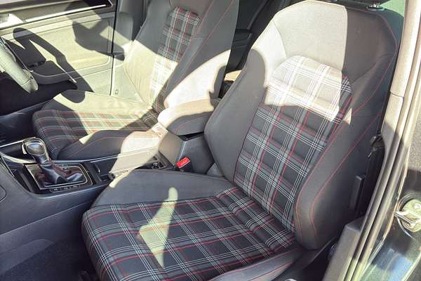 2014 Volkswagen Golf GTI162KW 2.0P6A/HA5S