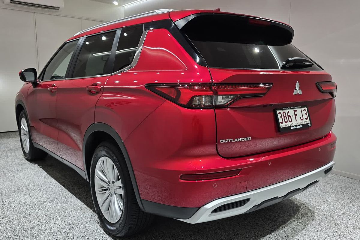 2022 Mitsubishi OUTLANDER OUTLANDER LS 7 SEAT (AWD) ZM4L46