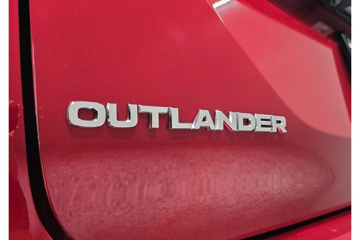 2022 Mitsubishi OUTLANDER OUTLANDER LS 7 SEAT (AWD) ZM4L46